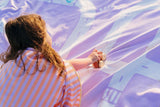Speelhanddoek On The Road Lavender 180 x 180 | Quut