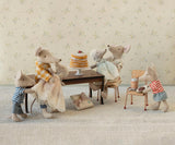 Long Dining Table Mouse | Maileg